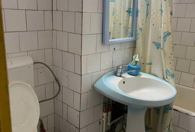 Apartament cu 2 camere decomandat în Exterior Vest