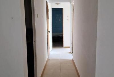 Apartament cu 3 camere decomandat în Vitan