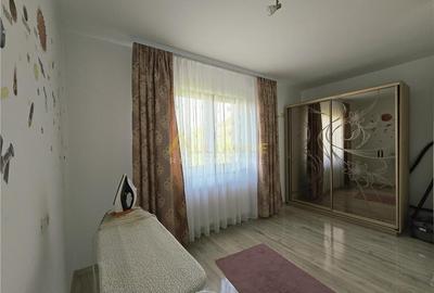 Casă cu 6 camere cu Teren 330 Mp în Berceni - 14