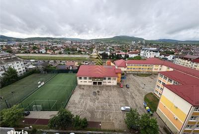Apartament cu 4 camere în Central - 1