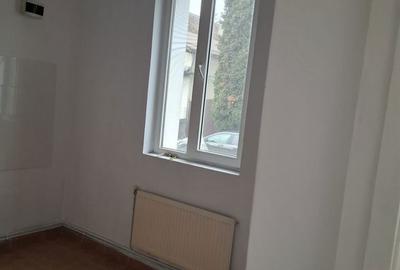 Spațiu comercial, de 31 mp, în Astra - 6