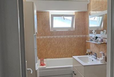 Apartament cu 3 camere decomandat, mobilat în Exterior Vest - 1