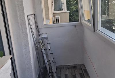 Apartament cu 3 camere decomandat în Moșilor