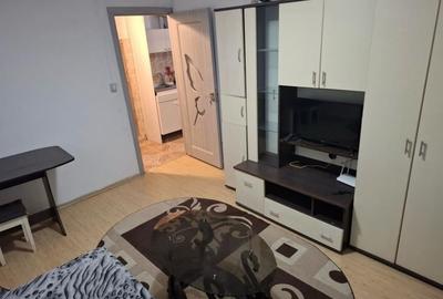 Apartament cu 2 camere semidecomandat în Tomis Nord