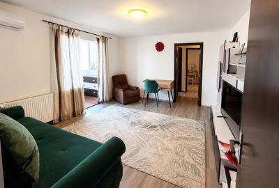Apartament cu 2 camere semidecomandat, mobilat în Soarelui