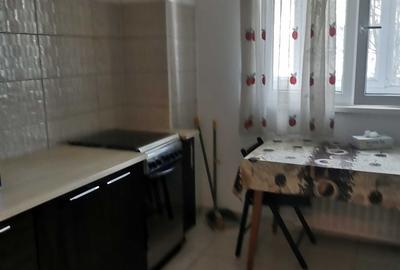 Apartament cu 2 camere semidecomandat, mobilat în Basarabia