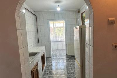 Apartament cu 2 camere decomandat în Ostroveni