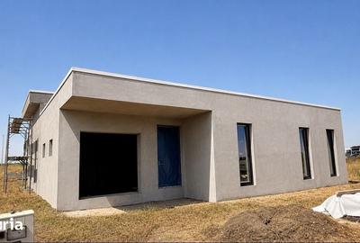 Casă cu 4 camere cu Teren 550 Mp în Torontalului