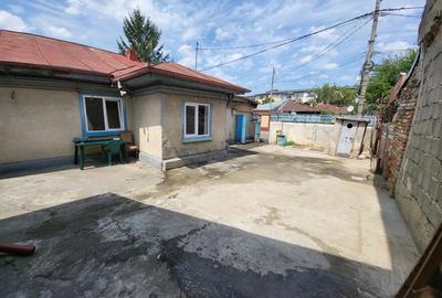 Casă cu 3 camere cu Teren 185 Mp în Central