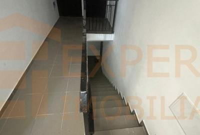 Apartament cu 4 camere în Central - 11