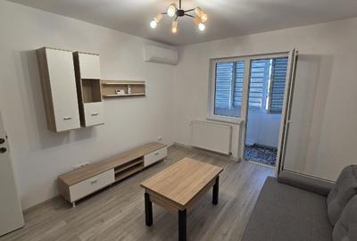 Apartament cu 2 camere decomandat în Gruia
