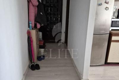 Garsonieră decomandată în Gruia