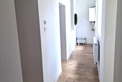 Casă cu 3 camere în Central