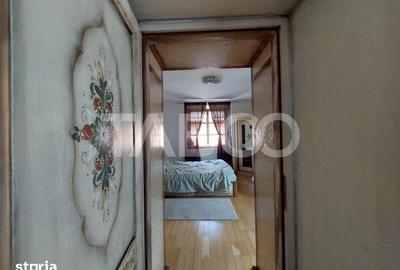 Casă cu 4 camere cu Teren 110 Mp în Central - 2