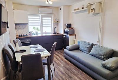 Apartament cu 3 camere semidecomandat în Berceni - 1