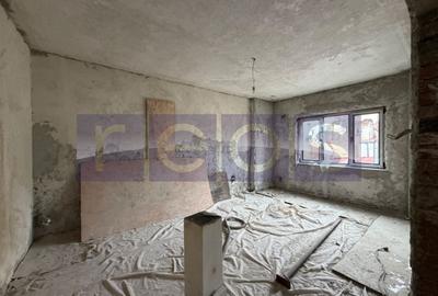 Casă individuală cu 10 camere cu Canalizare în Dacia - 16