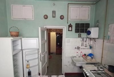 Apartament cu 2 camere decomandat în Petros - 2