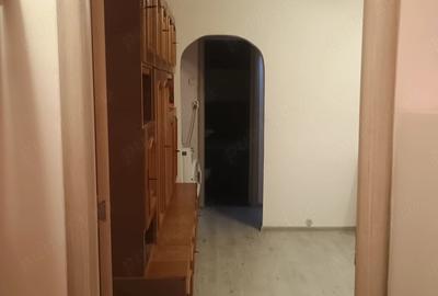 Apartament cu 2 camere semidecomandat în Zimbru