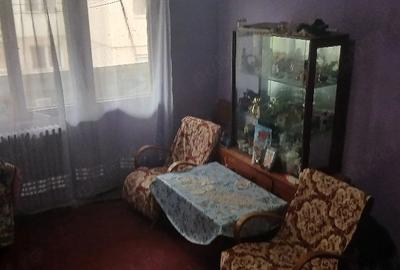 Apartament cu 3 camere semidecomandat în Central - 3