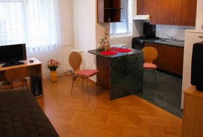 Apartament cu 2 camere decomandat în Colentina