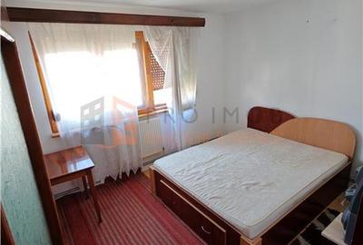 Apartament cu 3 camere semidecomandat în Micro 5 - 1