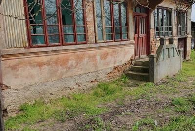 Casă cu 4 camere în Bratovoești - 1