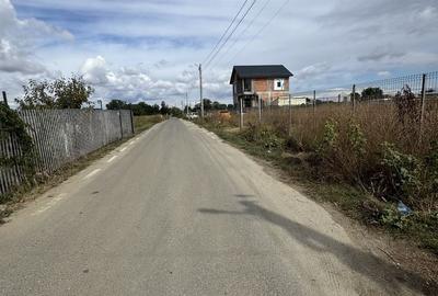 Teren de 861 mp, în Dobreni