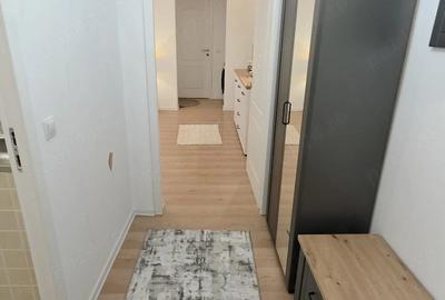 Apartament cu 2 camere semidecomandat în Soarelui