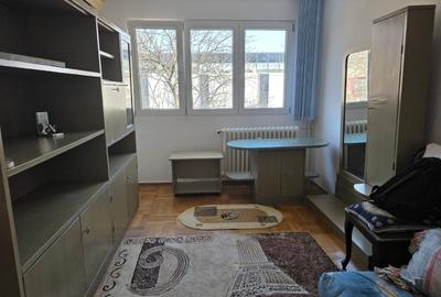 Apartament cu 4 camere decomandat, mobilat în Titan - 10