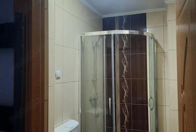 Garsonieră decomandată în Decebal