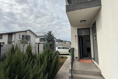 Casă cu 4 camere cu Teren 325 Mp în Berceni