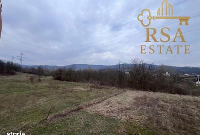 Casă cu 5 camere cu Teren 1690 Mp în Central - 1