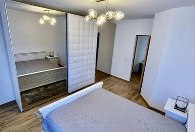 Apartament cu 3 camere decomandat în Cotroceni
