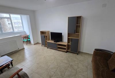 Apartament cu 2 camere, mobilat în Central