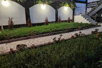 Casă cu 6 camere în Sud