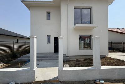 Casă cu 4 camere în Berceni - 6