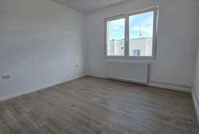 Apartament cu 3 camere decomandat în Unirii