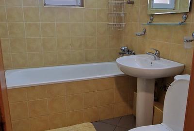 Apartament cu 3 camere în 1 Mai - 14