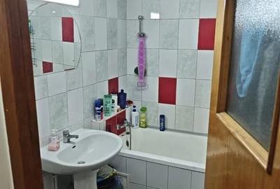 Casă cu Teren 2000 Mp în Hințești