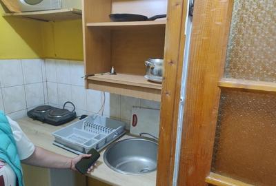 Garsonieră decomandată în Central