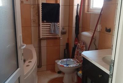 Apartament cu 3 camere semidecomandat în Central - 10