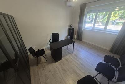 Apartament cu 4 camere decomandat în Semicentral - 1