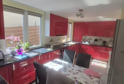 Casă individuală cu 5 camere cu Teren 462 Mp în Central - 2