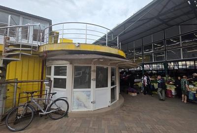 Spațiu comercial, de 92 mp, în Central