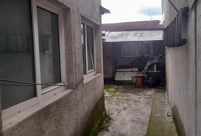 Casă cu Teren 250 Mp în Central