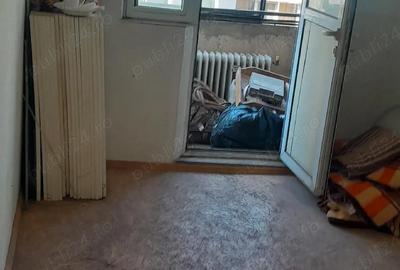 Apartament cu 2 camere decomandat în Micro 11 - 9