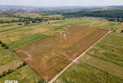 Teren de 10.01 mp, în Iris
