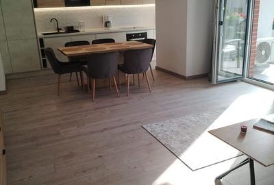 Apartament cu 3 camere în Central - 1