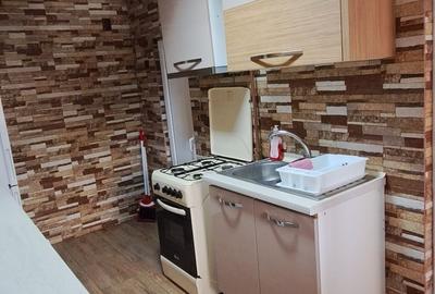Apartament cu 4 camere decomandat în Delfinariu - 3