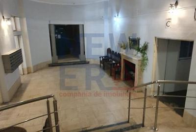 Apartament cu 4 camere decomandat în Romană - 11